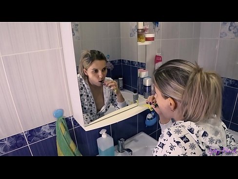 ❤️ פריצה עם צעירים בפיג'מה מסתיימים אוראלי בהצטיינות בתחת - לי שחור ❤️ סלאוטים בפורנו iw.sexonfire.ru ️❤